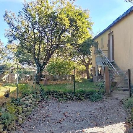 Gite A La Ferme Questembert Exterior photo